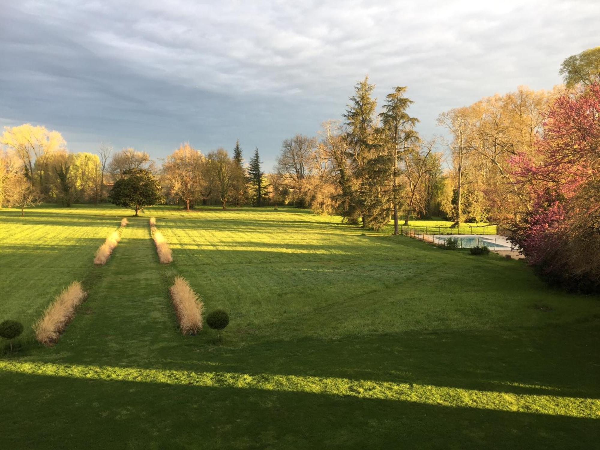 Gite Manzana Au Chateau Lavalade Castelsarrasin Exterior foto